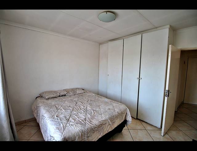 2 BEDROOM APARTMENT FOR SALE IN EDLEEN